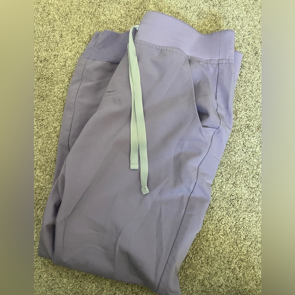 Figs jogger lavender